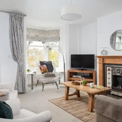 3 Bed in Keswick oc-sz337