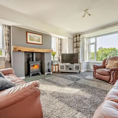 3 Bed in Keswick 93202