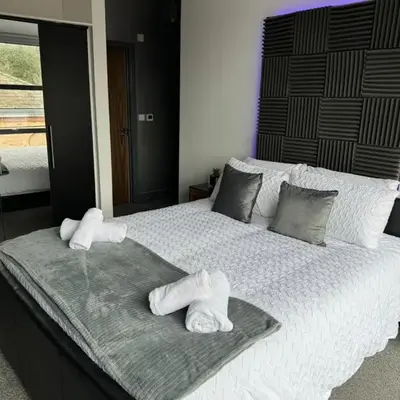 Quayside Apartment -2 Bedrooms - Sleeps 4