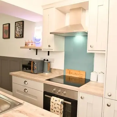 Quirky & Comfortable Residence