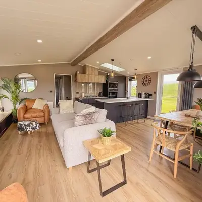 Dogwood Lodge