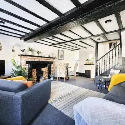 Leaf Tree Cottage