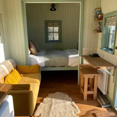 Sunset Snug Shepherd hut
