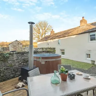 3 Bed in Caldbeck oc-h30704