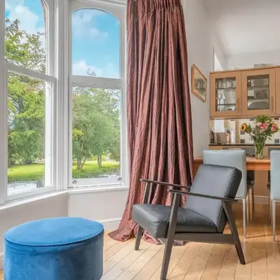 Chaucer Apartment