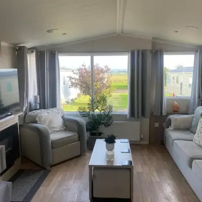surfshack caravan MH19D manor house park