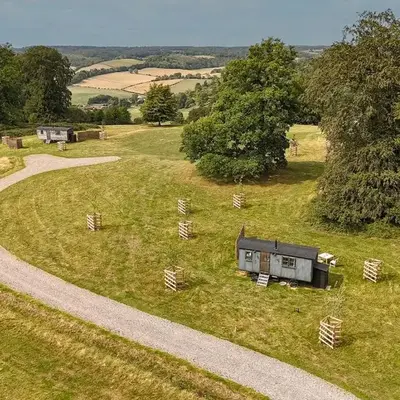 Quercus & Redwood - Sleeps 4