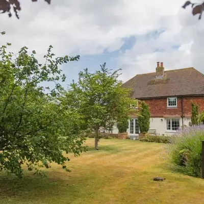 St Mary's House by Keepers Cottages