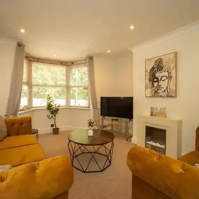 Spacious 3 Bedroom home in Ascot