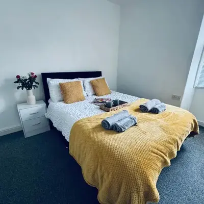 Holly Terrace - 2 Bedrooms - Sleeps 3