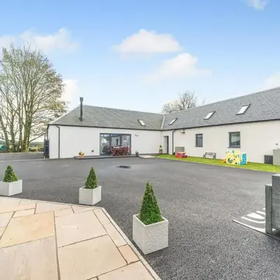 5 Bed in Galston oc-s33451
