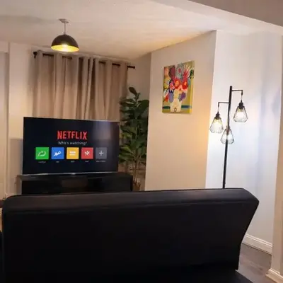 Stay With OG - Modern Two-Bedroom Apartment
