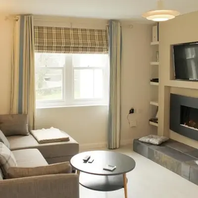 12A Elm Court