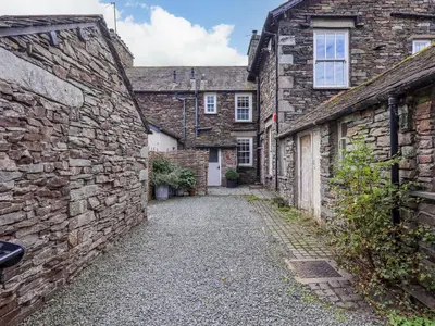 an alleyway in an old stone building at Beck Steps 1 in Grasmere