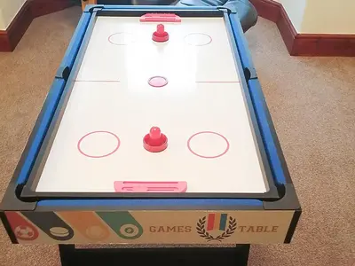 a pool table in a box on the floor at The Beeches in Bassenthwaite