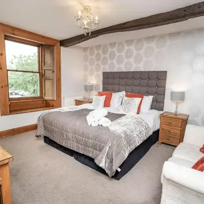 Bridge House Apartment 2
