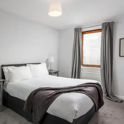 Prestwick Central - Donnini Apartments
